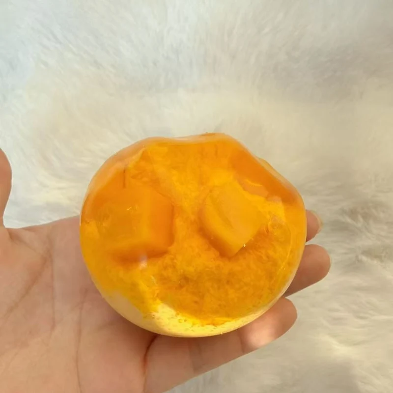 Mango Smoothie (The decorative mango is hard)